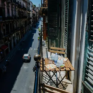  Pensión Calamarina Centro
